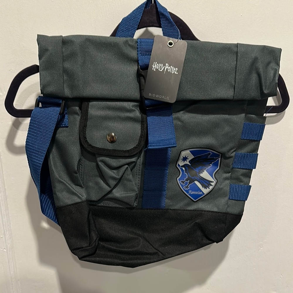 Bioworld Harry Potter Ravenclaw messenger bag
